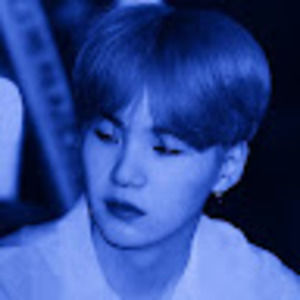 Meet your Posher, Chloe ⟭⟬